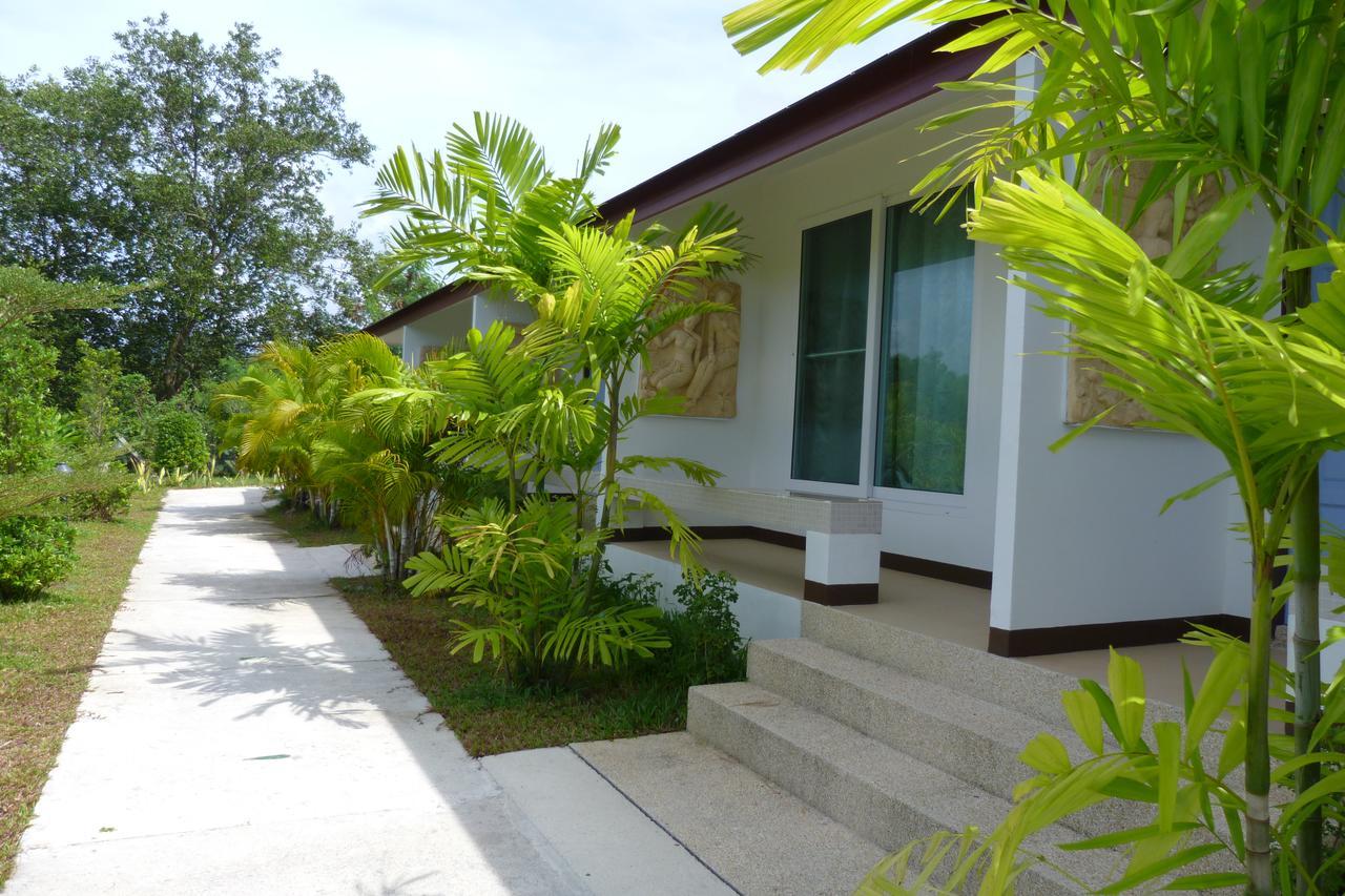 Chaiyo Resort Phuket Екстериор снимка