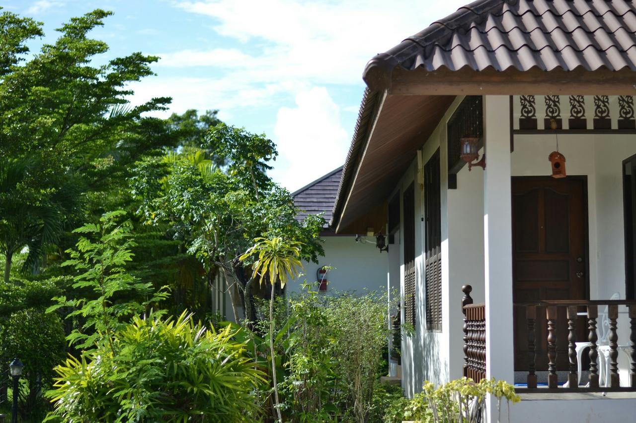 Chaiyo Resort Phuket Екстериор снимка